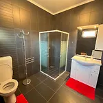 Sunnyside Apartmanhaz 佐洛卡罗斯