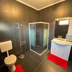 Sunnyside Apartmanhaz * 佐洛卡罗斯