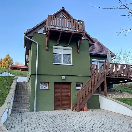 Sunnyside Apartmanhaz Διαμέρισμα *