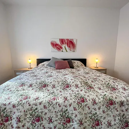 Sunnyside Apartmanhaz Διαμέρισμα Zalakaros