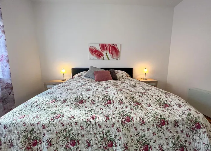 Sunnyside Apartmanhaz Daire Zalakaros
