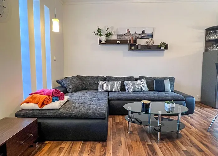 Апартаменты Sunnyside Apartmanhaz *